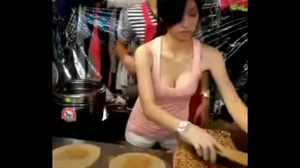 หลอดไดรฟ์ Taiwanese milf sell pancake สด