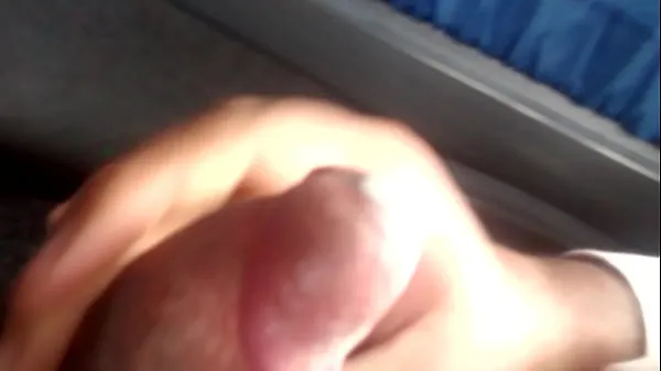 신선한 Handjob lightly on the bus to relax 드라이브 튜브