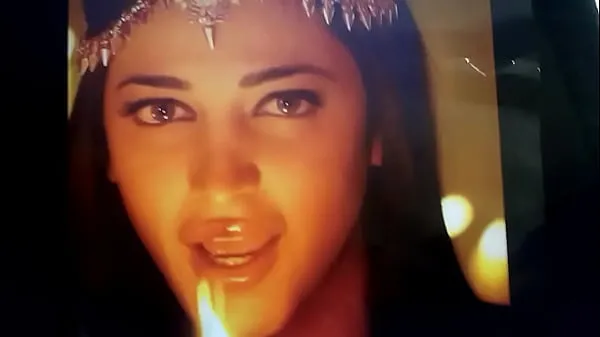 Tuore Shruti Hassan cum tribute ajoputki