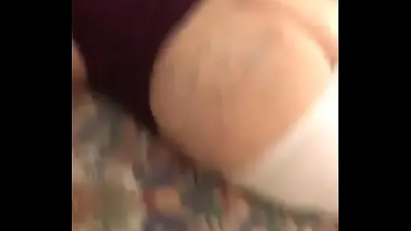 新鲜的Pawg ass shake驱动器管