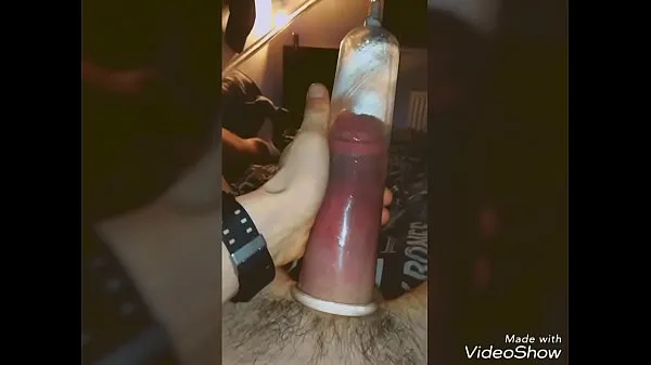 Świeża teenage boy and his big dick after using a pump rura napędowa