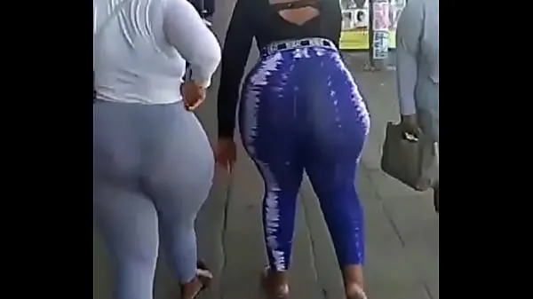 Čerstvá elektrónka African big booty
