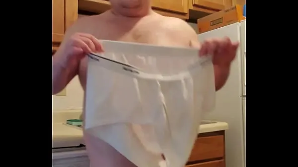 أنبوب محرك White Undies In The Kitchen جديد