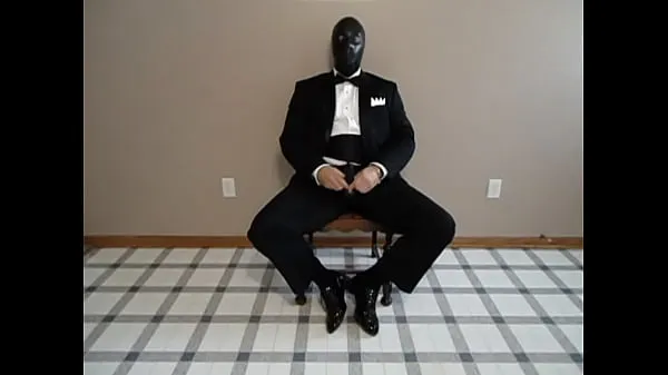 Świeża Seated in a tuxedo wearing a rubber cock and ball sheath and playing with my cock until I cum rura napędowa