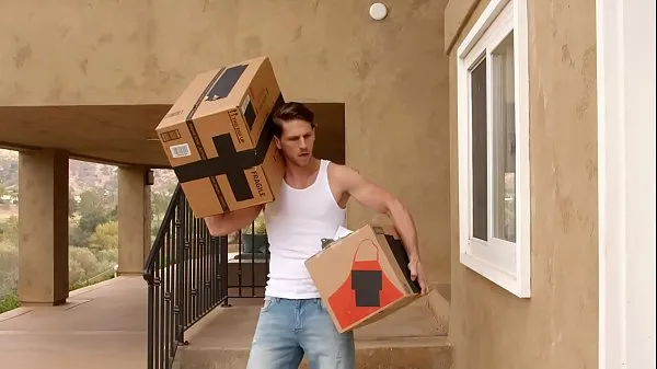 Tuore Delivery Man Carries The Best Package - NextDoorStudioes ajoputki