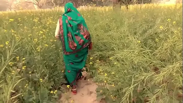 Tubo de unidad En el campo de mostaza, el suegro estranguló a la nuevo