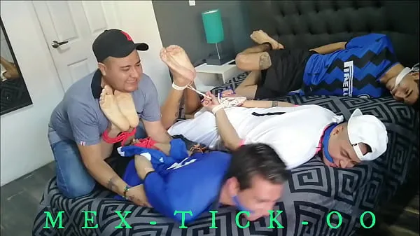 新鲜的THREE BOYS IN HOGTIED驱动器管