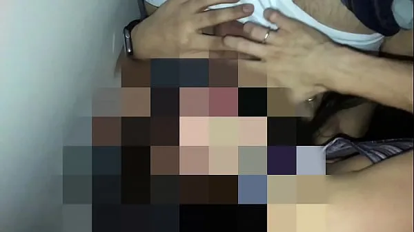 Tubo de unidad Horn filma a su novia en el rollito gordito nuevo