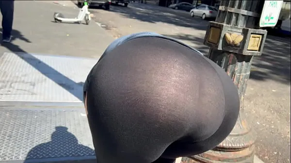 Ống dẫn động Bubble Butt Wedgie Candid City Streets mới