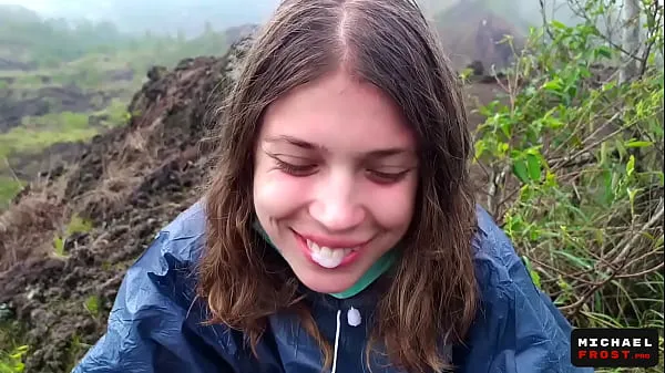 Fresh The Riskiest Public Blowjob In The World On Top Of An Active Bali Volcano - POV drive Tube