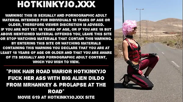 Färsk Pink hair road warior Hotkinkyjo fuck her ass with big alien dildo from mrhankey & prolapse at the road drive Tube