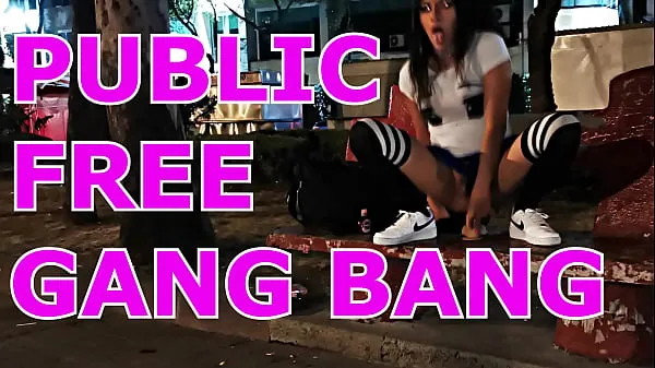 หลอดไดรฟ์ Gang bang en la calle, llega la policia สด