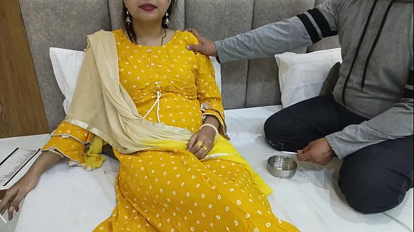 Ống dẫn động Desiaraabhabhi - Indian Desi having fun fucking with friend's mother, fingering her blonde pussy and sucking her tits mới